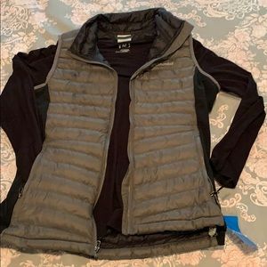 Columbia puffer vest